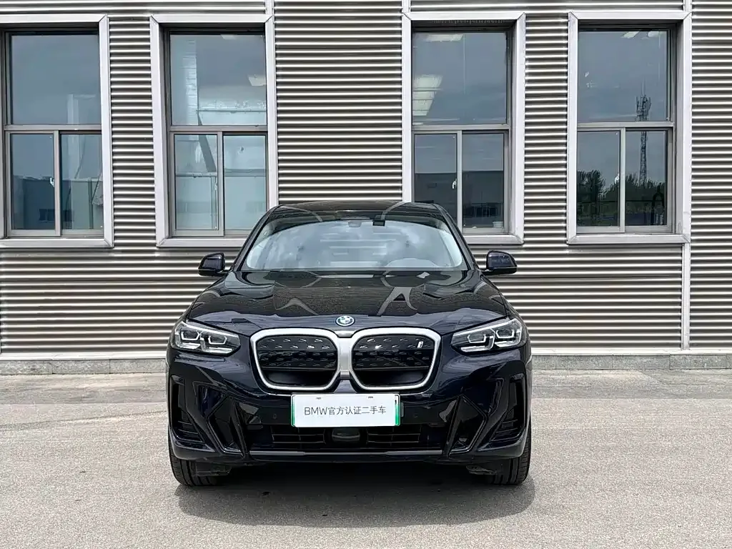 BMW iX3 — фото 2