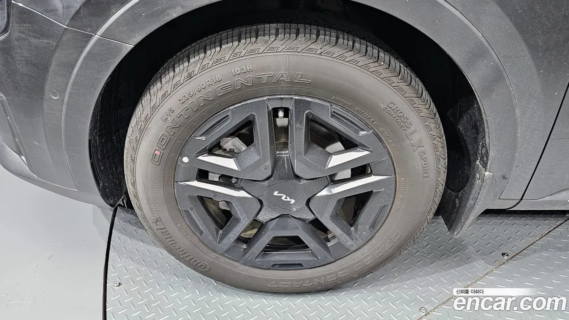 Kia Sorento — фото 5
