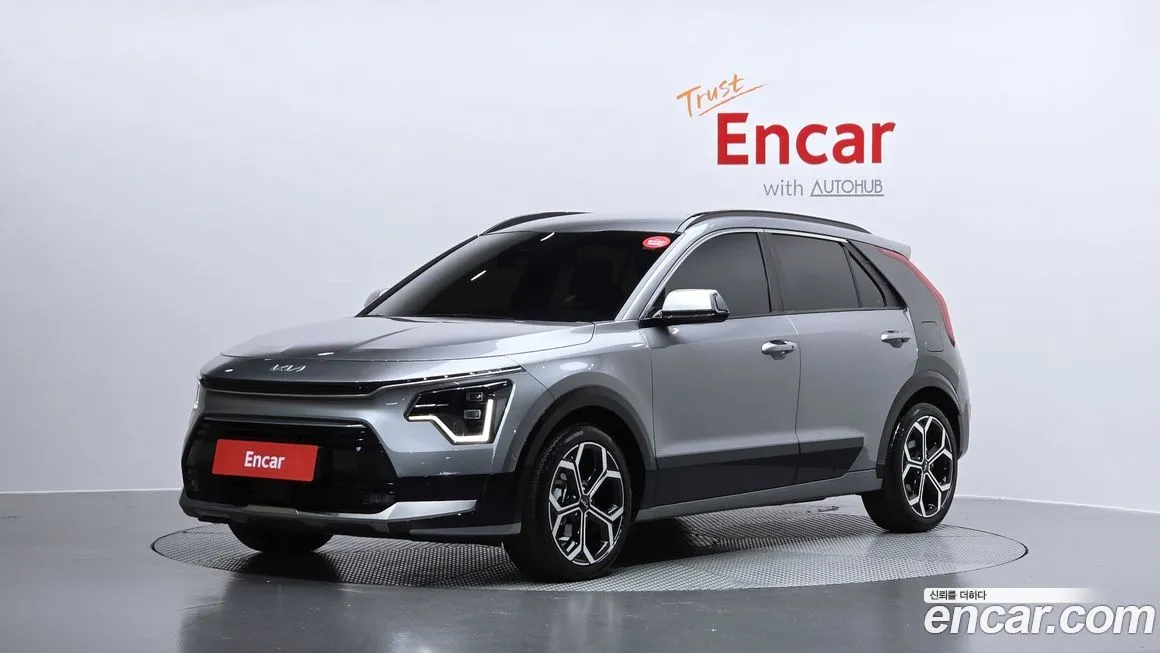 Kia Niro — фото 1