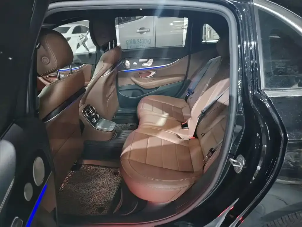 Mercedes-Benz E-Class 2021 из CN, фото 3
