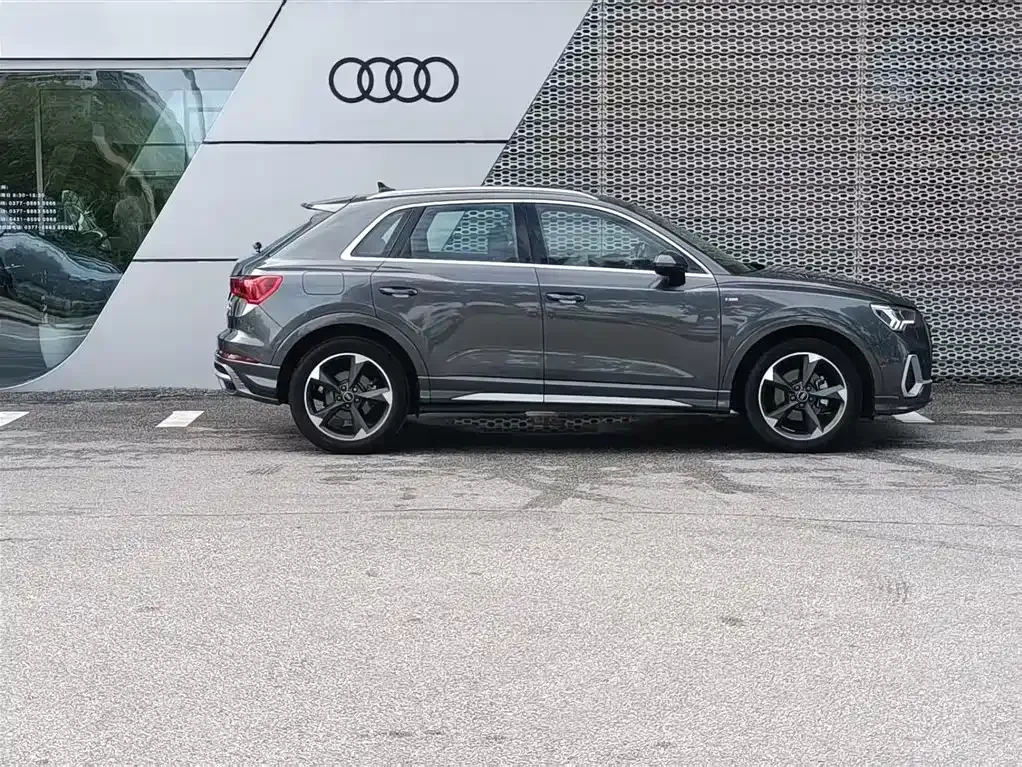 Audi Q3 — фото 7