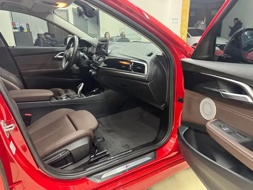 BMW 1 Series 2021 из CN, фото 10