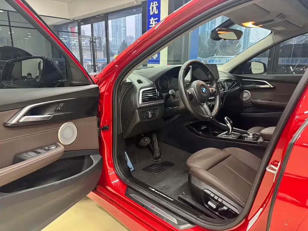 BMW 1 Series 2021 из CN, фото 7