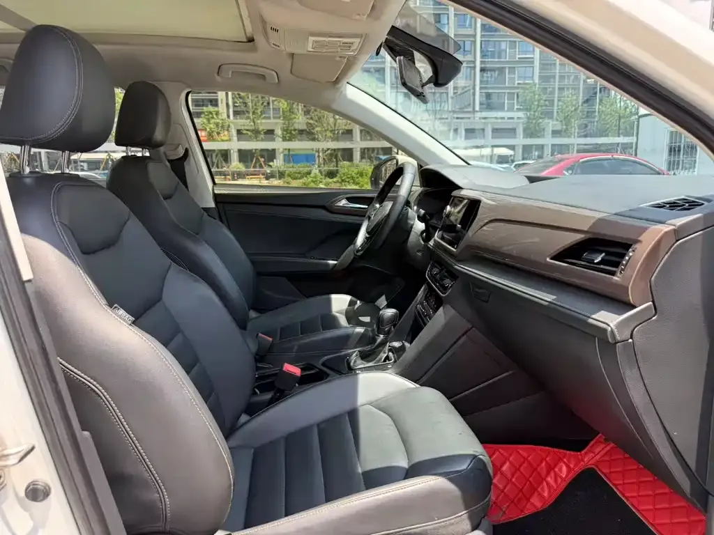 Volkswagen Tharu 2021 из CN, фото 10