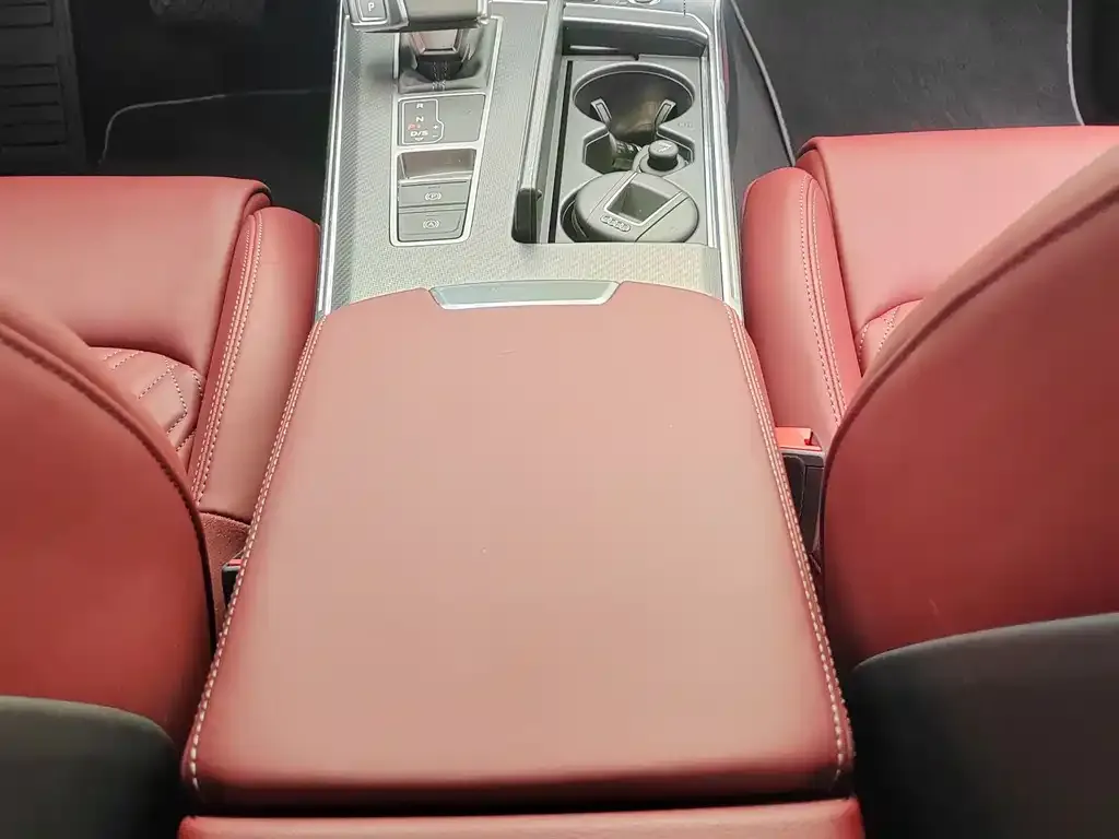 Audi A7L 2025 из CN, фото 10