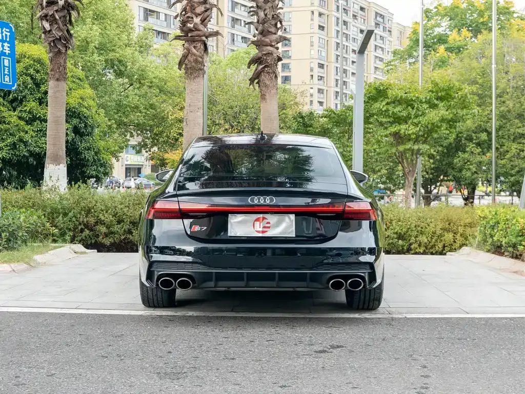 Audi S7 2022 из CN, фото 4