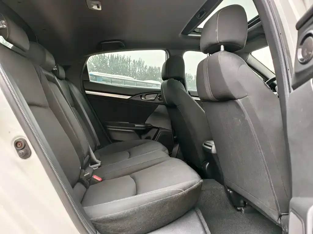 Honda Civic — фото 5