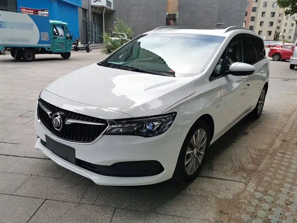 Buick GL6 2022 из CN, фото 1