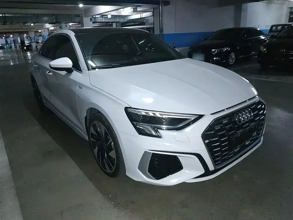 Audi A3 2023 из CN, фото 4