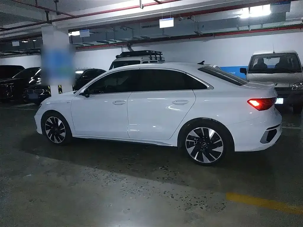 Audi A3 2023 из CN, фото 5