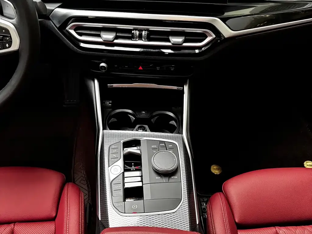 BMW 3 Series 2024 из CN, фото 5