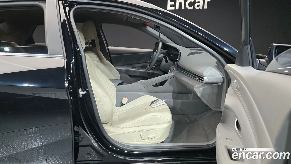 Hyundai AVANTE — фото 10
