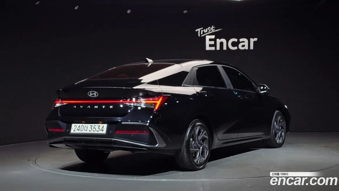 Hyundai AVANTE — фото 2