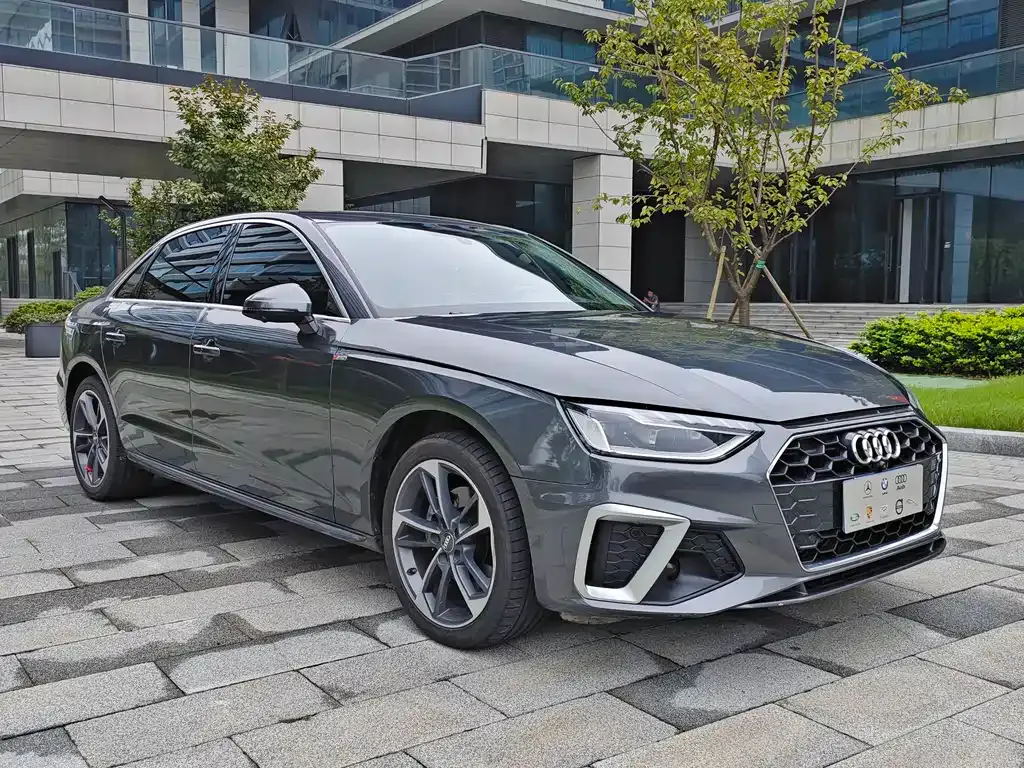 Audi A4L 2024 из CN, фото 3