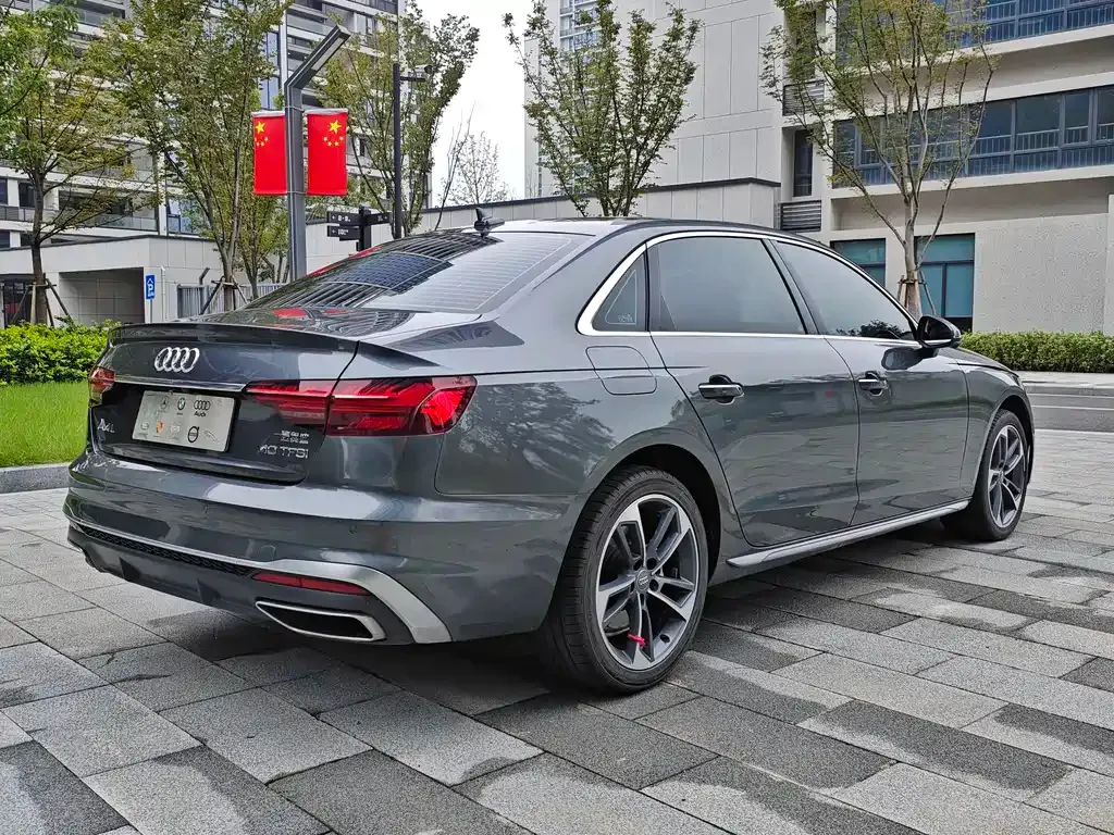 Audi A4L 2024 из CN, фото 8