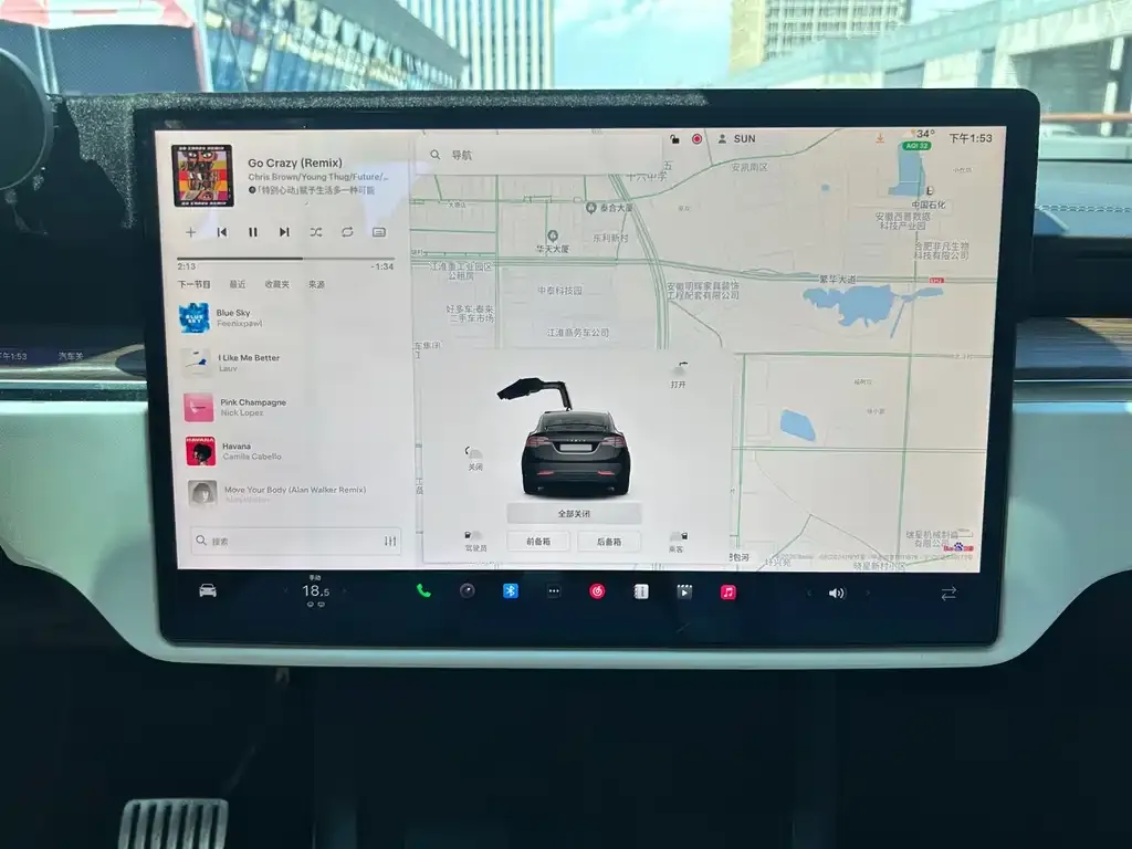 Tesla Model X — фото 6