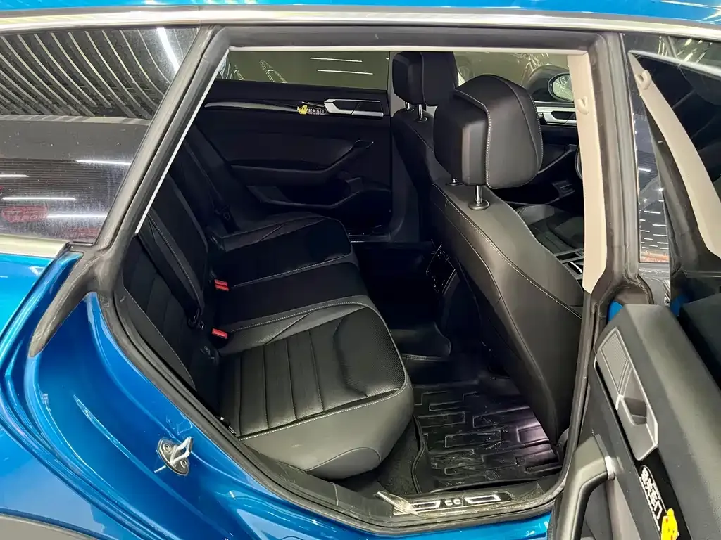 Volkswagen CC 2021 из CN, фото 8