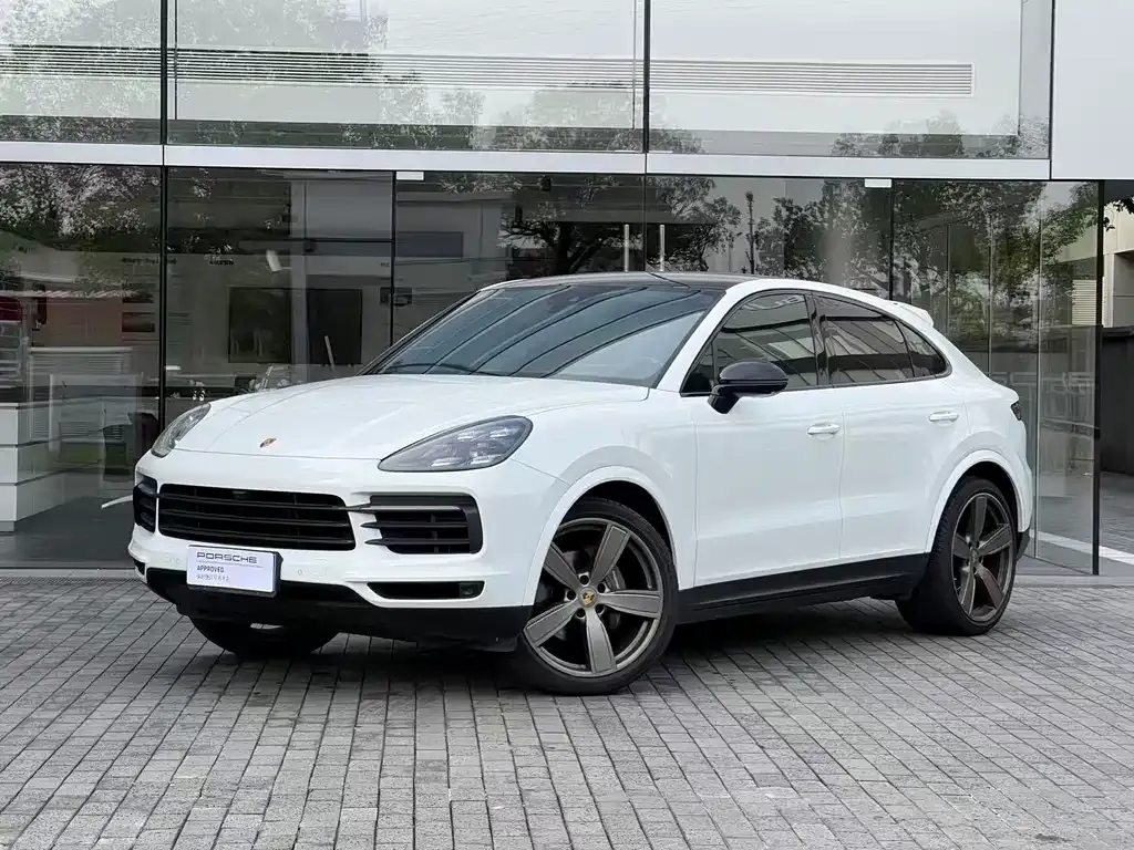 Porsche Cayenne — фото 1