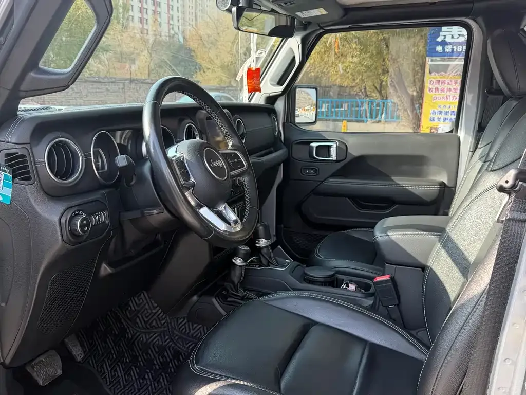 Jeep Wrangler 2021 из CN, фото 4