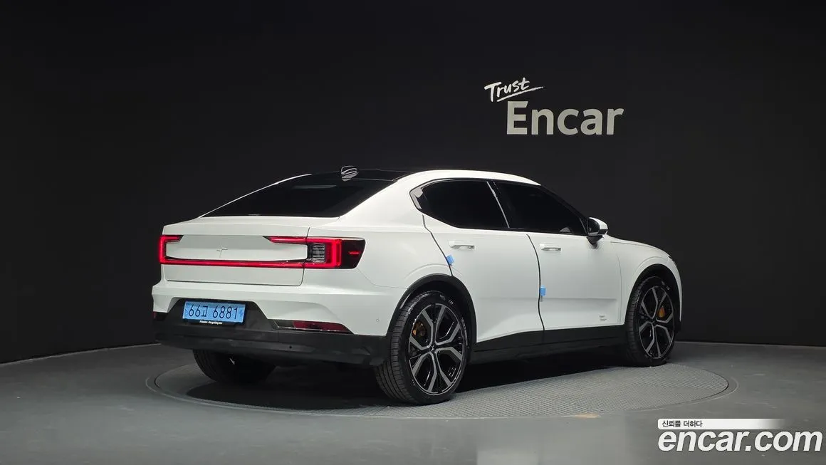 Polestar Polestar 2 — фото 2