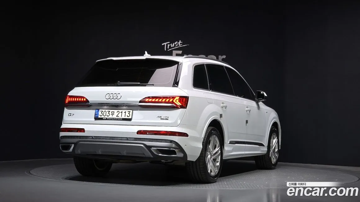 Audi Q7 — фото 2