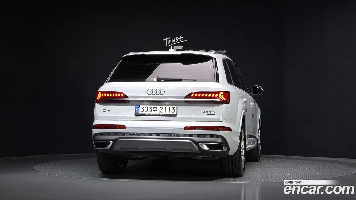 Audi Q7 — фото 4