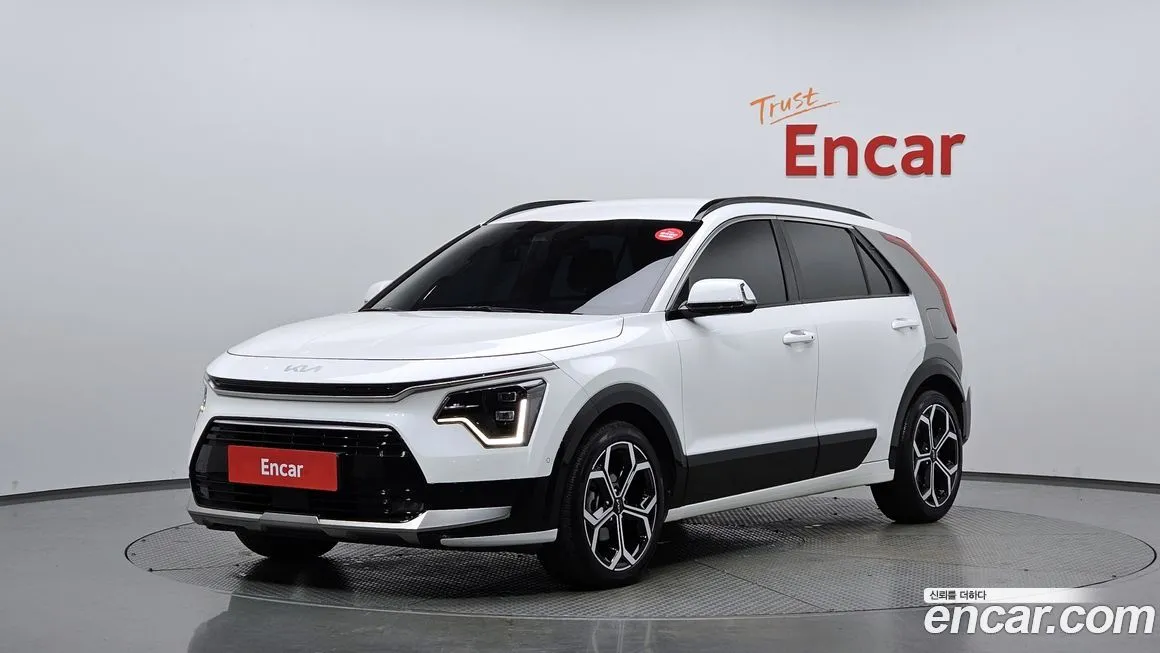 Kia Niro — фото 1