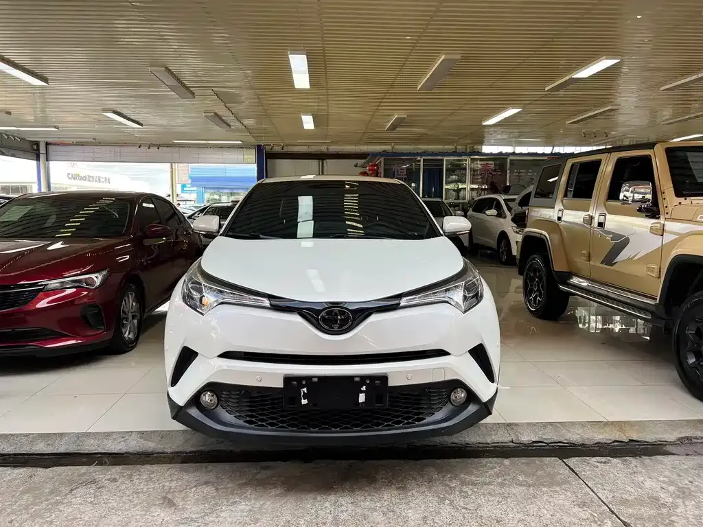 Toyota C-HR 2021 из CN, фото 2