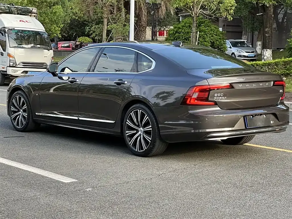 Volvo S90 2022 из CN, фото 6
