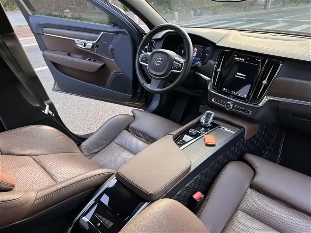 Volvo S90 2022 из CN, фото 9
