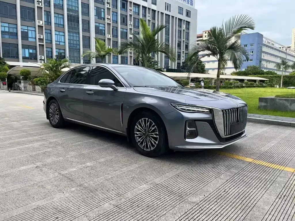 Hongqi H5 — фото 3