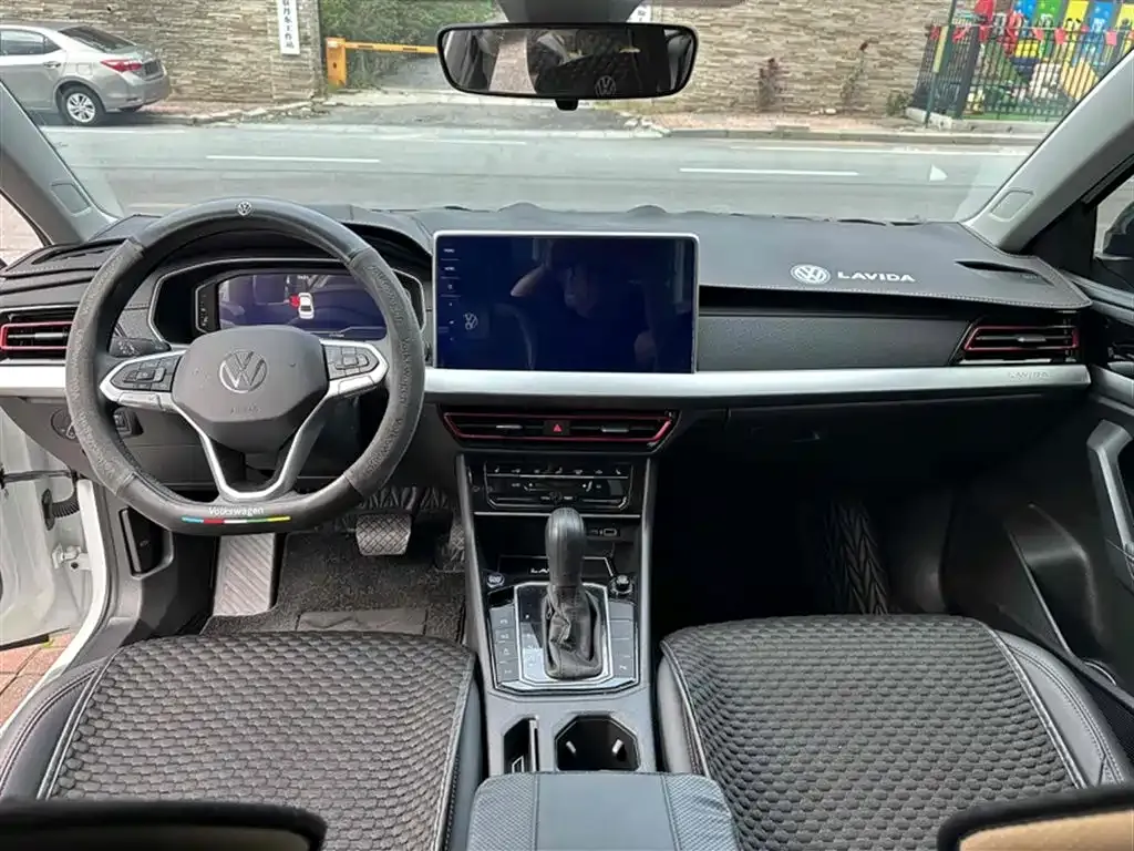 Volkswagen Lavida 2024 из CN, фото 8