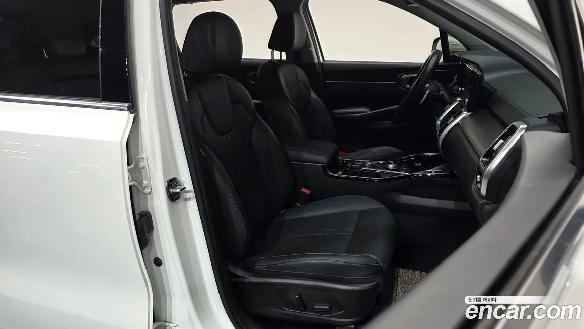 Kia Sorento — фото 10