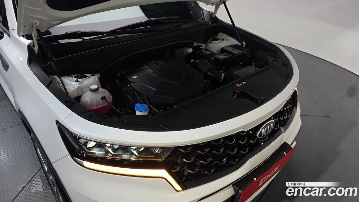 Kia Sorento — фото 6