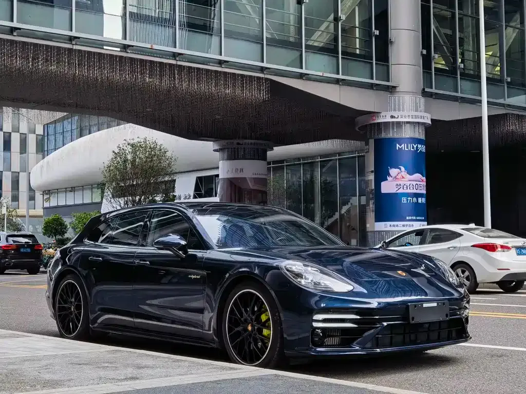 Porsche Panamera Hybrid 2022 из CN, фото 3