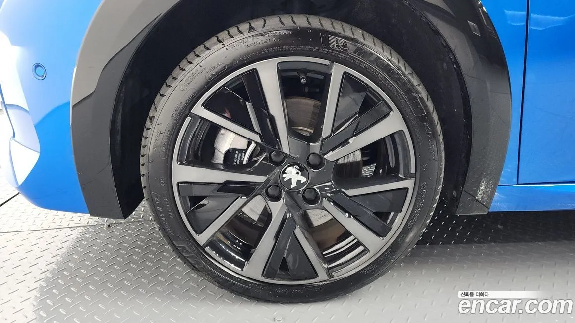 Peugeot 208 2023 из KR, фото 5