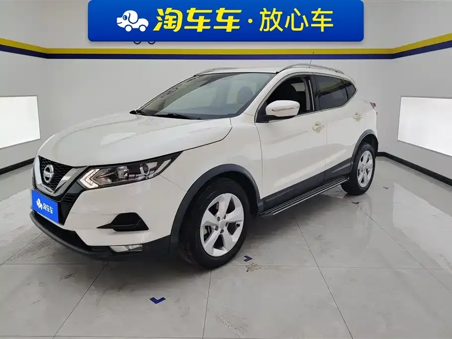 Nissan Qashqai — фото 1