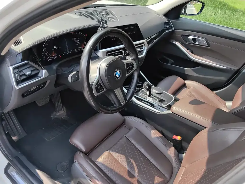 BMW 3 Series 2022 из CN, фото 10