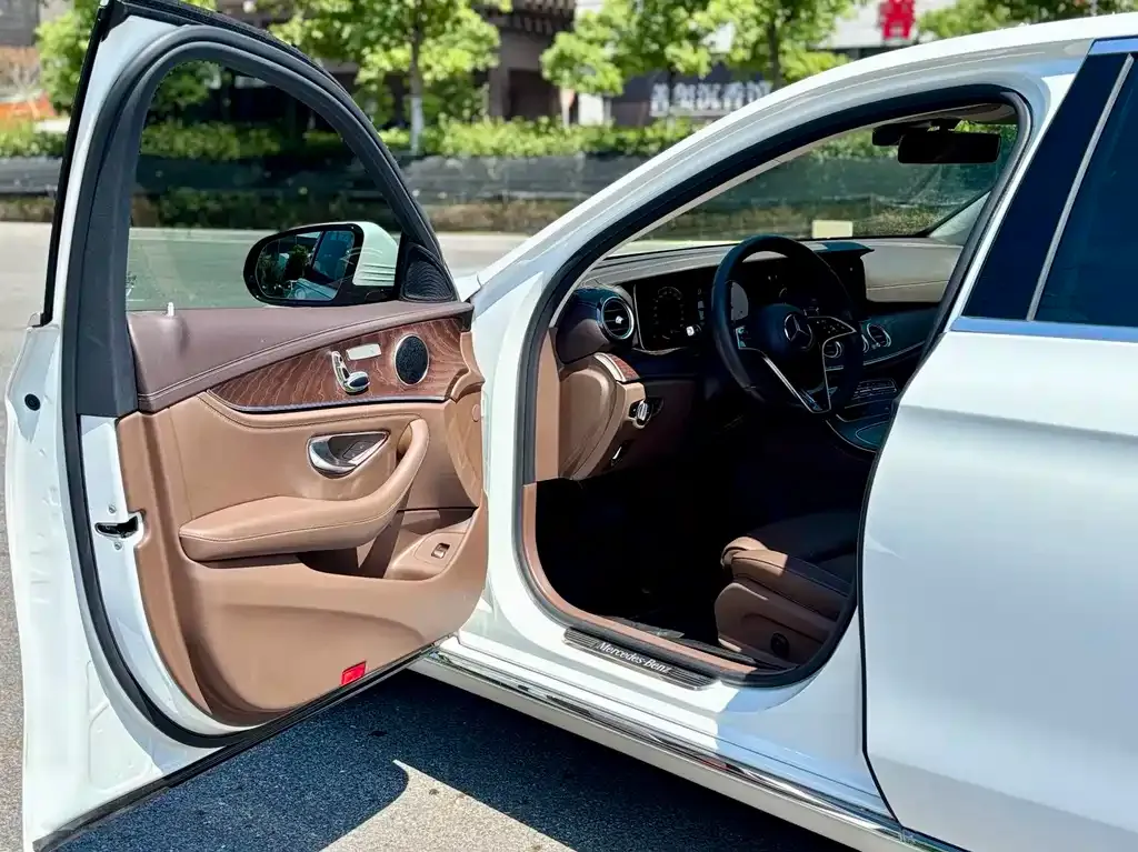 Mercedes-Benz E-Class 2023 из CN, фото 4