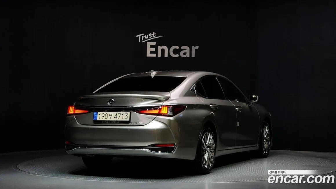 Lexus ES 2025 из KR, фото 2
