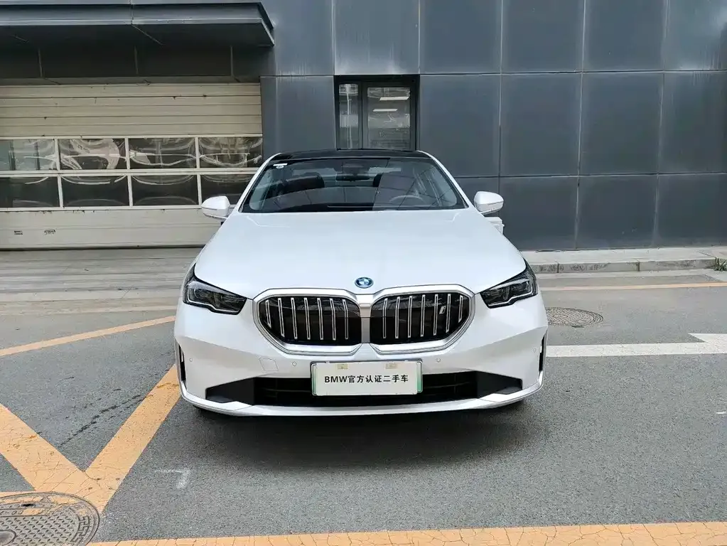 BMW i5 2024 из CN, фото 2