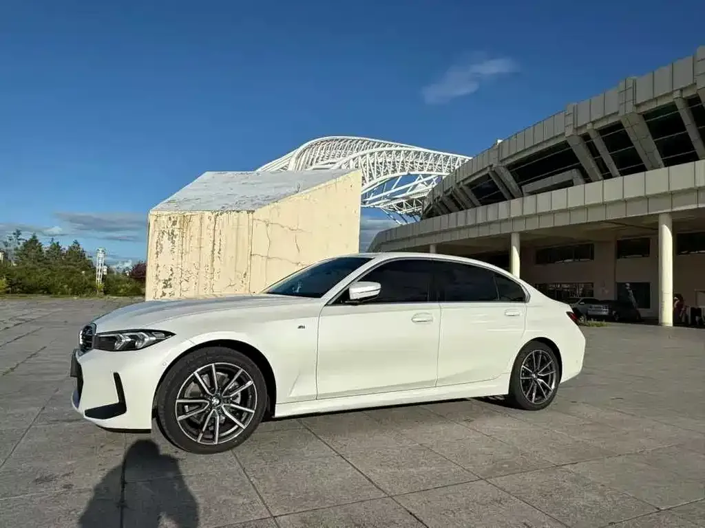 BMW 3 Series 2024 из CN, фото 4
