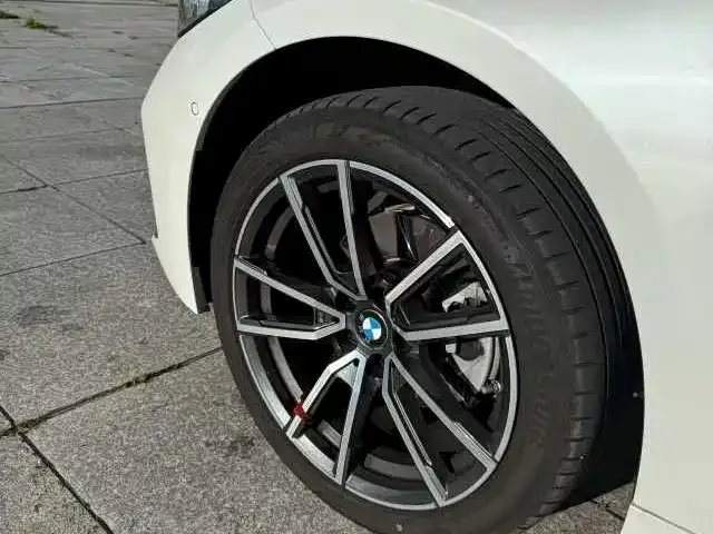 BMW 3 Series 2024 из CN, фото 5