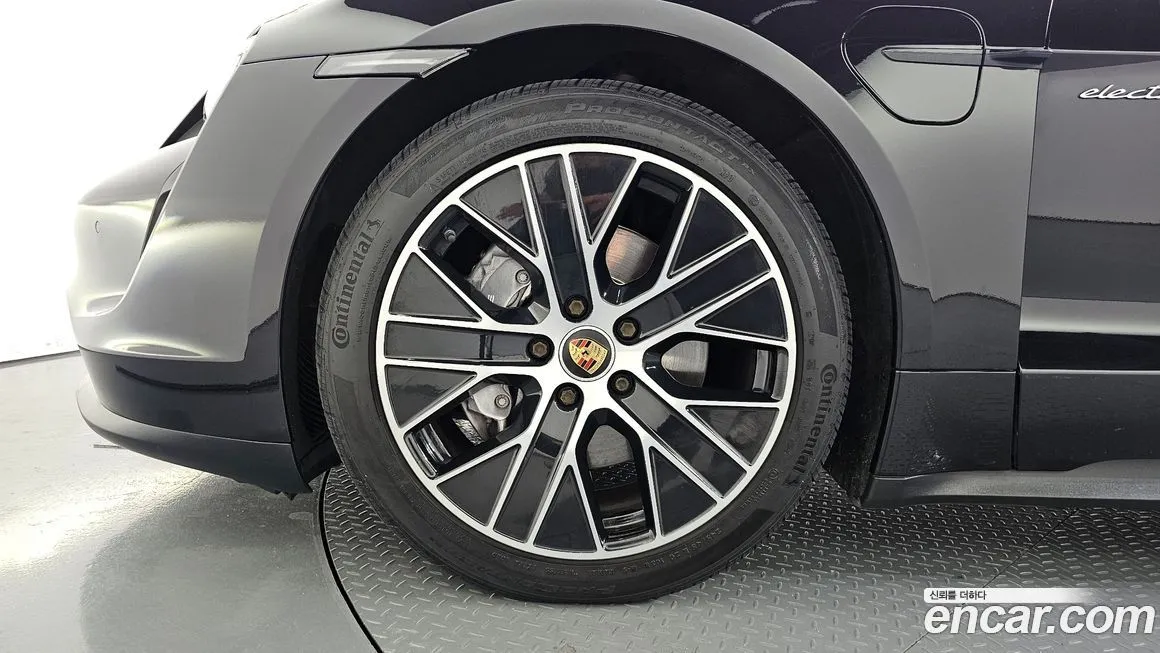 Porsche Taycan 2021 из KR, фото 5