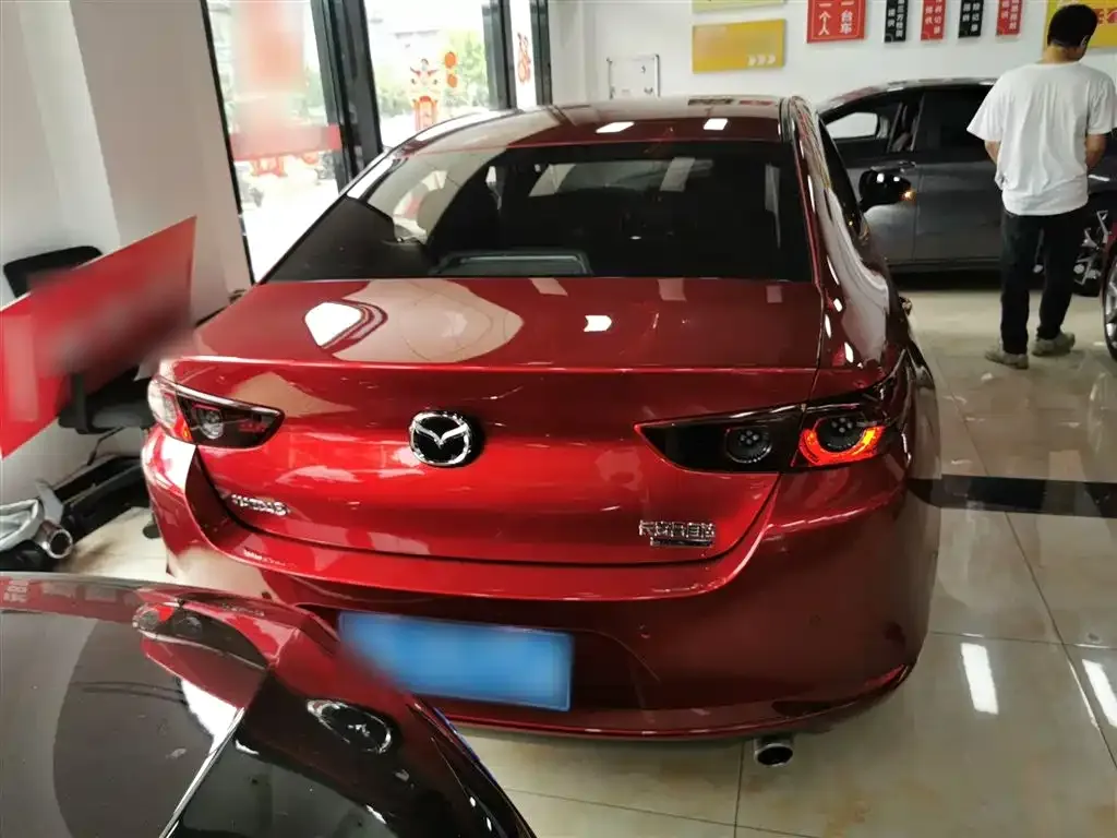 Mazda 3 Axela 2023 из CN, фото 6