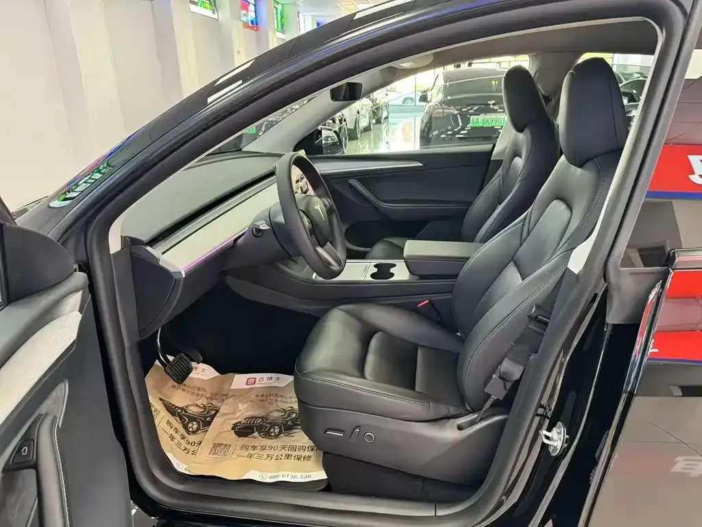 Tesla Model Y 2024 из CN, фото 8
