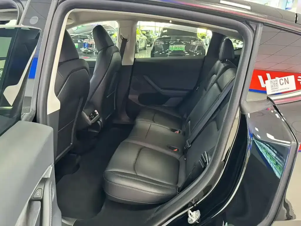 Tesla Model Y 2024 из CN, фото 9