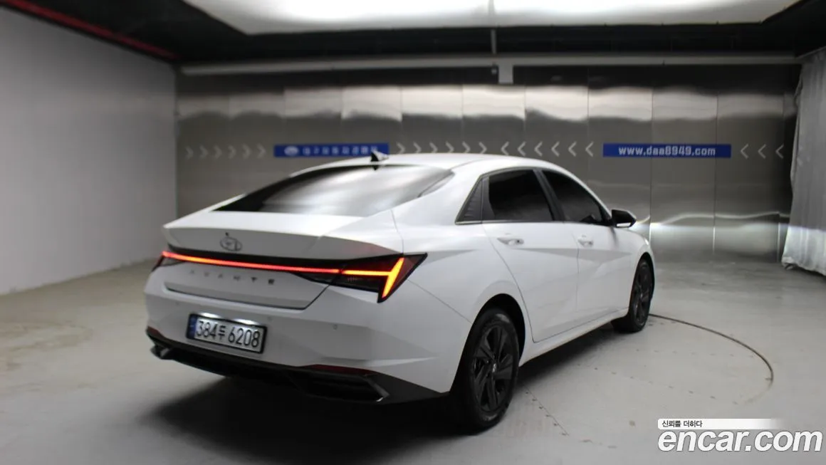 Hyundai AVANTE — фото 2