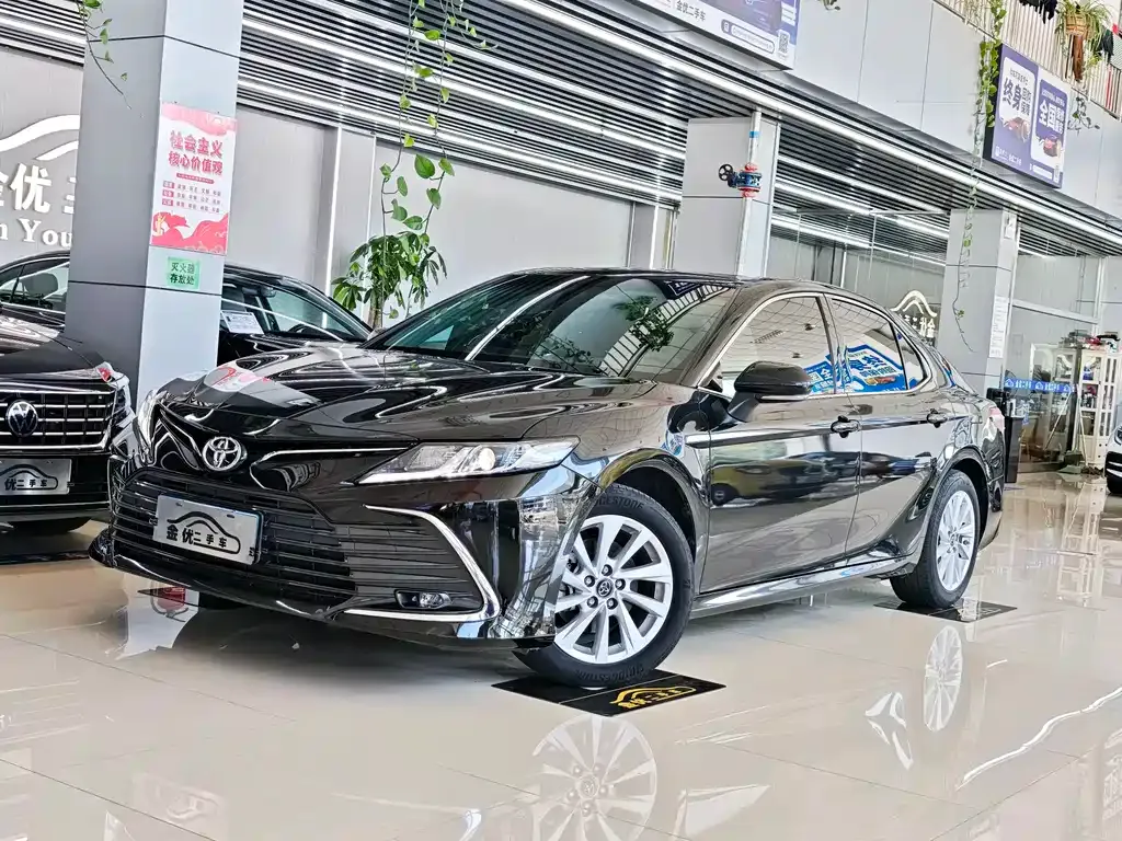 Toyota Camry 2024 из CN, фото 1