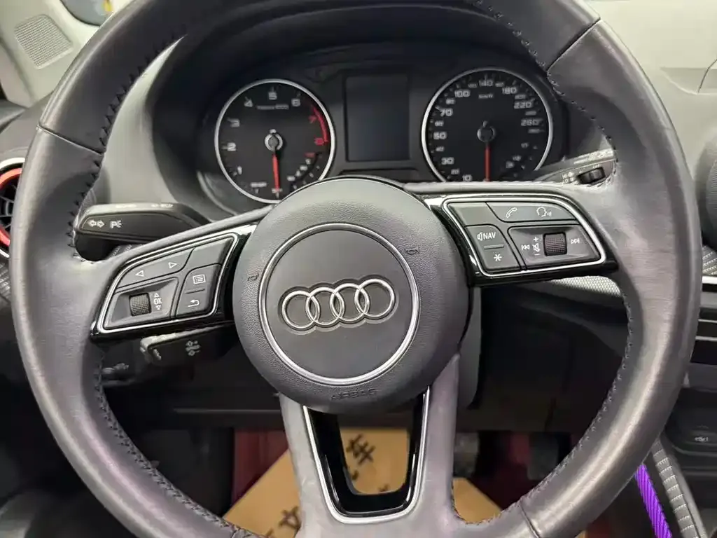 Audi Q2L 2021 из CN, фото 9